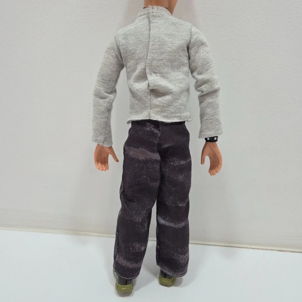 2003 My Scene Hanging Out River B6696 Doll w/ Accessories Pictured